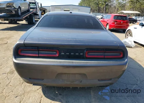 2015 Dodge Challenger Sxt z USA, uszkodzony, nr VIN 2C3CDZAG6FH774845